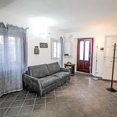Bordeaux By Interhome Apartamento Castelveccana